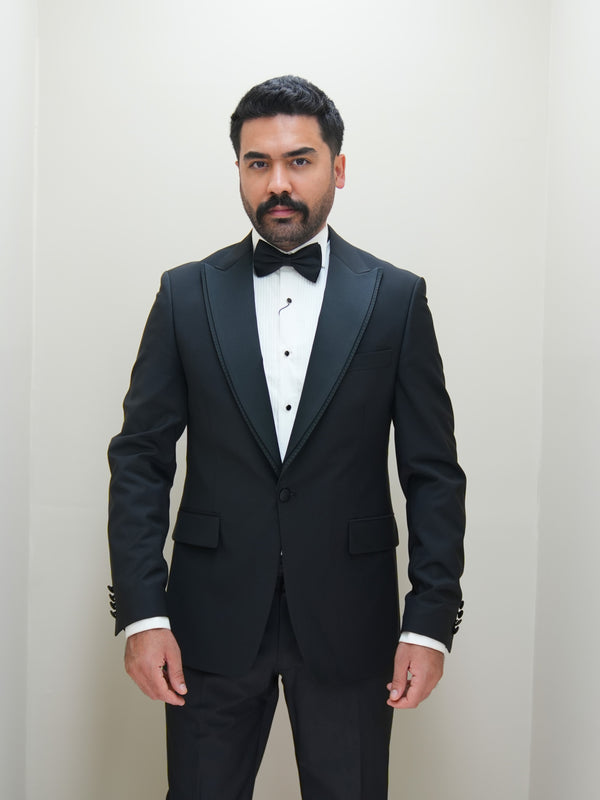 Smoking mit spitzem Reverskragen - Schwarz