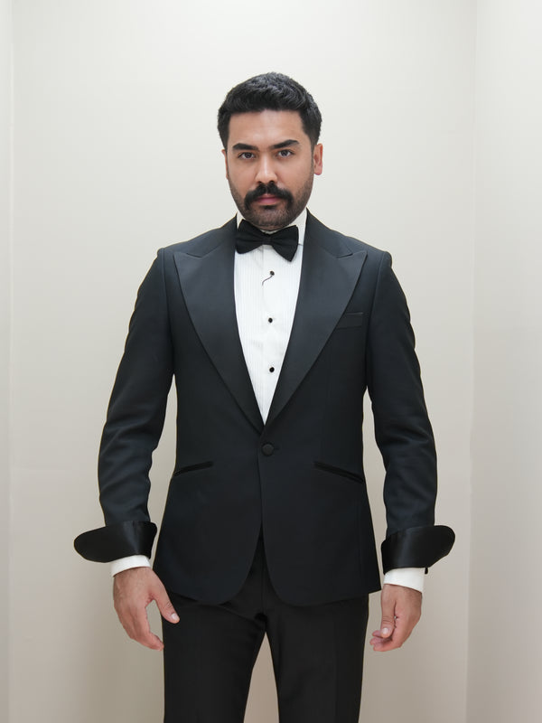 Smoking mit spitzem Reverskragen - Schwarz