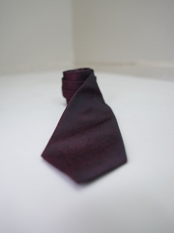 Set aus Krawatte und Einstecktuch