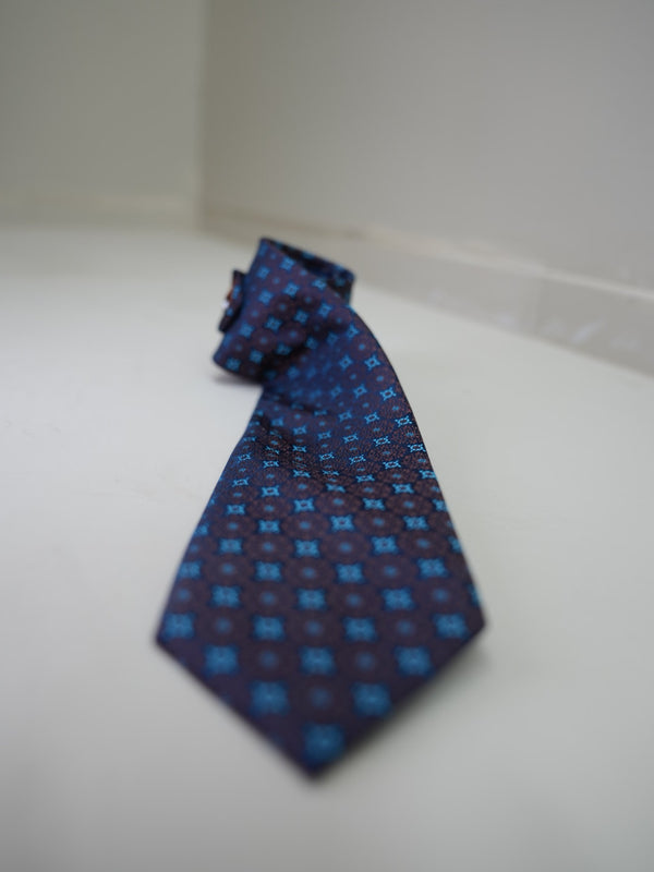 Set aus Krawatte und Einstecktuch